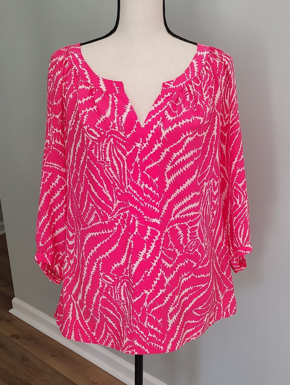 Lilly Pulitzer Silk Pink White Moxy Show Your Stripes Blouse Top Size M